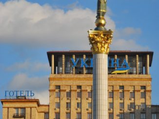 ウクライナ、キエフ－彫像 2011年